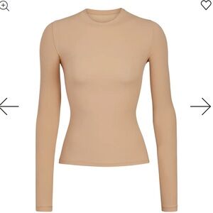 SKIMS Fits Everybody Long Sleeve T Shirt - Clay